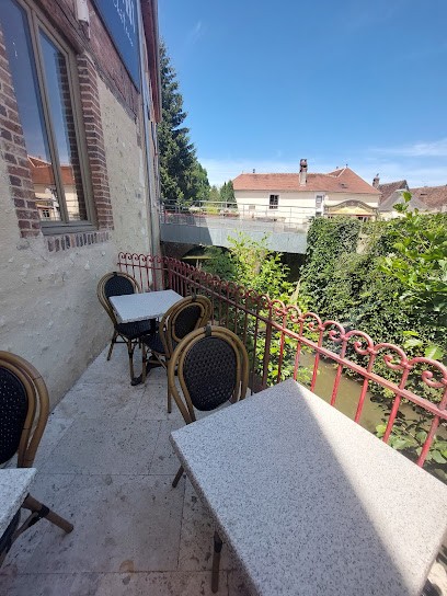 Le Bistrot du Château, Restaurant à Saint-Fargeau