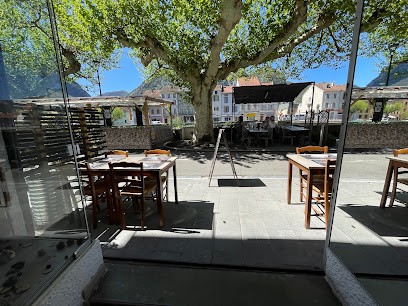 Le refuge, Restaurant à Tarascon-sur-Ariège