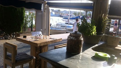 HUITRES ET COMPAGNIE, Restaurant à Gruissan