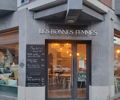Les Bonnes Femmes, Restaurant à Croix
