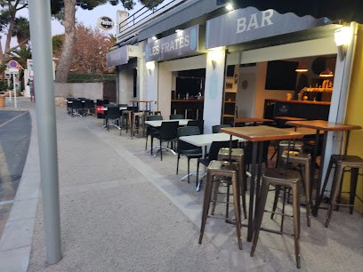 Les Fratés Snack Bar, Restaurant à Saint-Cyr-sur-Mer