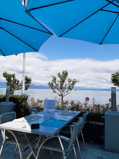 La Table Du Grand Lac, Restaurant à Publier