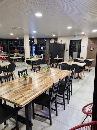 Le Petit Café, Restaurant à Saint-Jean-de-Moirans