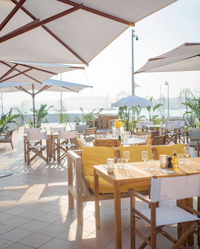Restaurant Du Yacht Club De Cannes Restaurant à Cannes