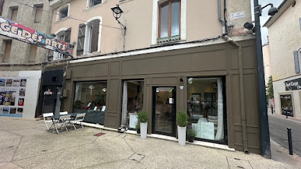 Nagori Par D&E Obadina Restaurant à Cavaillon