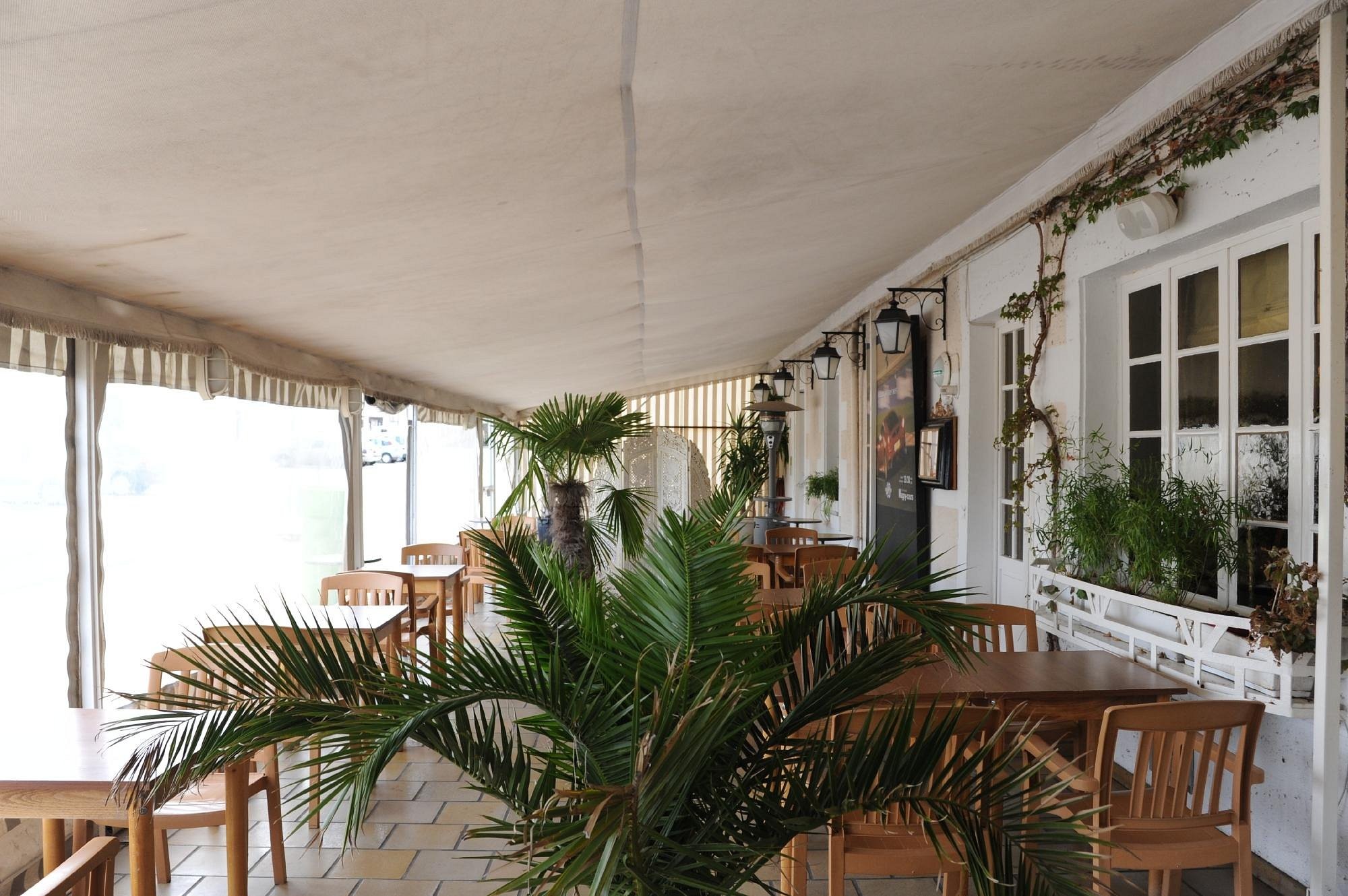 Absolue Renaissance, Restaurant à Magny-Cours