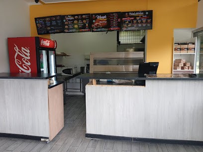 Coq d'Or, Restaurant à Évry