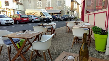Le Temps des Cerises, Restaurant à Lussac-les-Châteaux