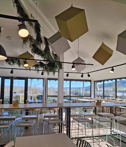 Bistronome - Les Comptoirs D'aquitaine Restaurant à Laplume