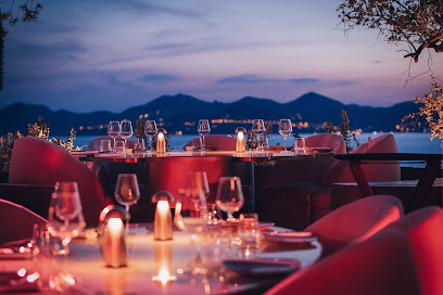 Medusa Cannes Restaurant à Cannes