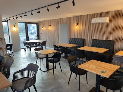 LE SEIZE, Restaurant à Nousty
