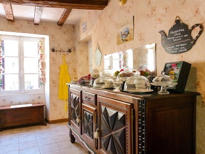 Rosaria's Salon De The, Restaurant à Épieds