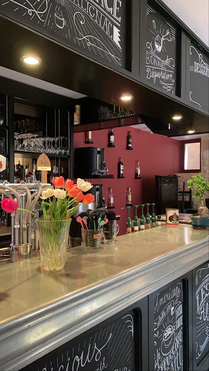 Café de la Place, Restaurant à Salignac-Eyvigues