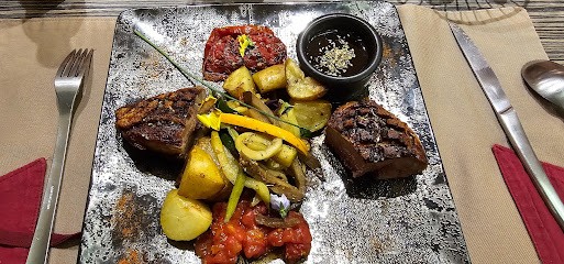 Le Vins et Sets, Restaurant à Gignac