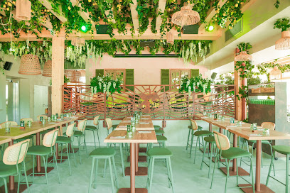Revellatà Laval - Restaurant Italien Corse Festif Restaurant à Laval