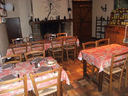 Mas Lluganas, Restaurant à Mosset