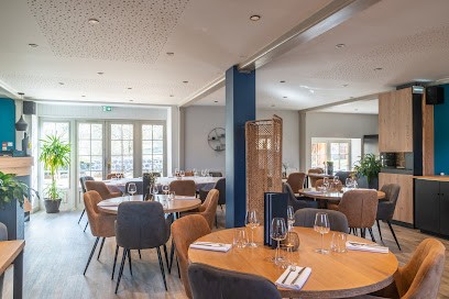 Restaurant Colette (Domaine De La Plagnette), Restaurant aux Salles