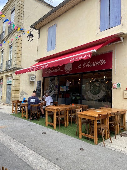 Le Pere Casse Croute, Restaurant à Vauvert